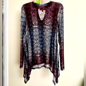 Jennifer Lopez SZ Med Long Sleeve Shark Bite Hemline Tunic Blouse with Keyhole